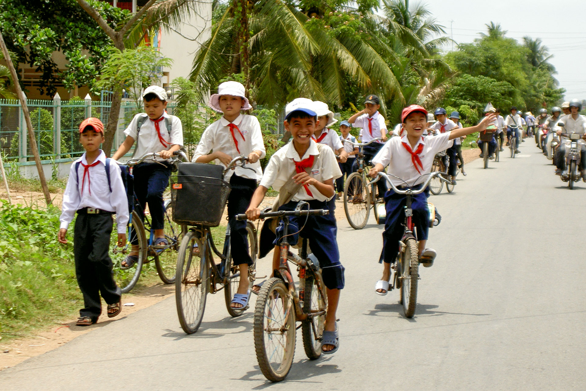 Pure Freude- Kinder begleiten uns auf dem Rad