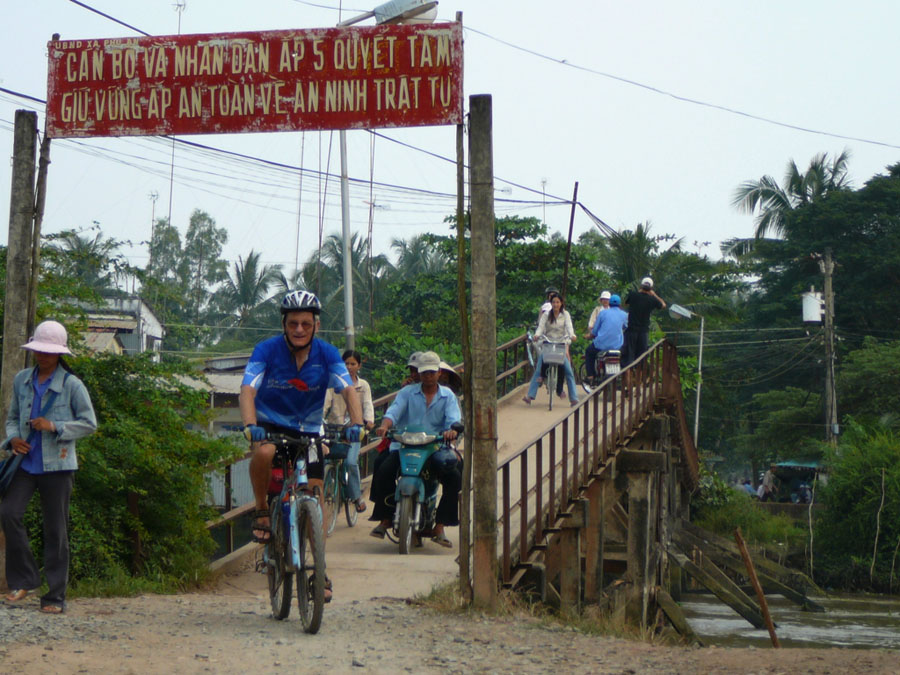 Durch einheimische Dörfer
