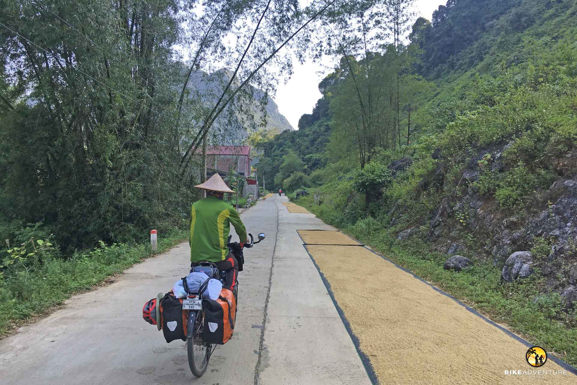 Guide Pesche bei einer Erfrischung in der brasilianischen Chapada Diamantina.