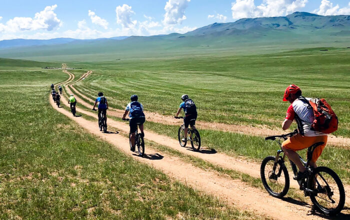 P1-mountainbike-mongolei-biker-bikereise