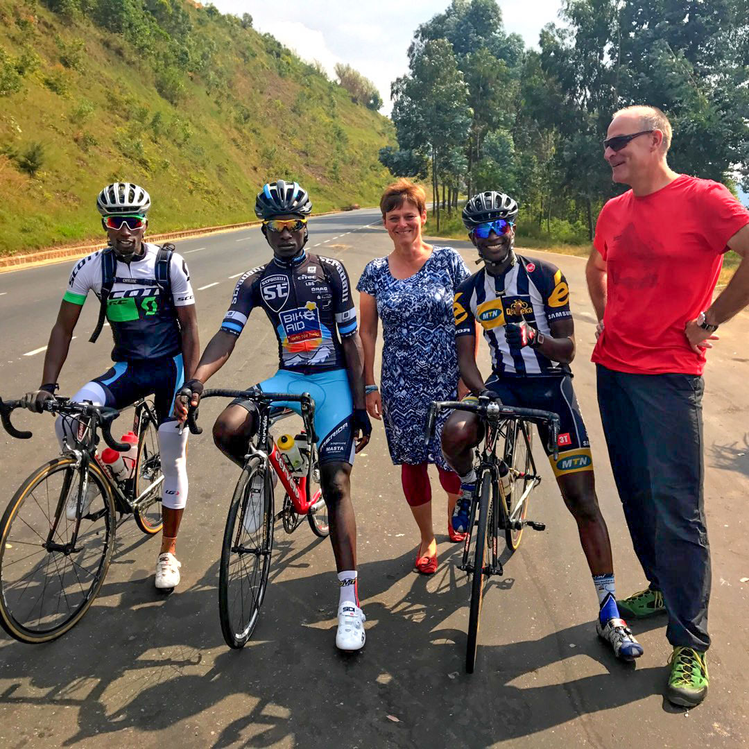 Gruppenfoto mit dem Team Rwanda