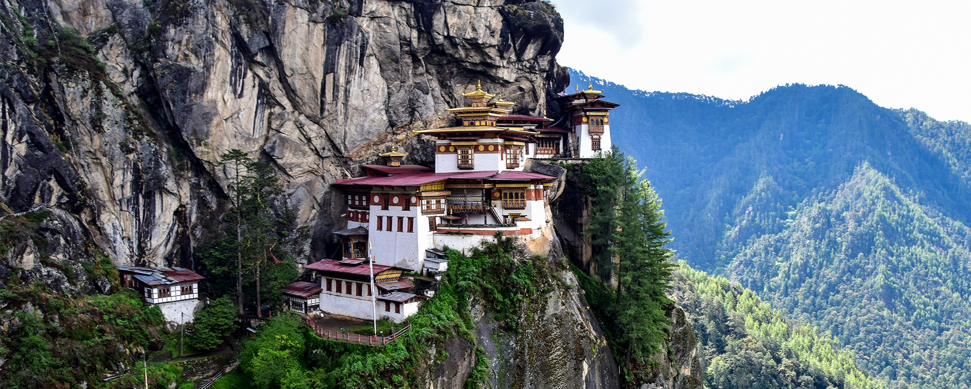 'Tigernest' -buddhistisches Kloster im Parotal