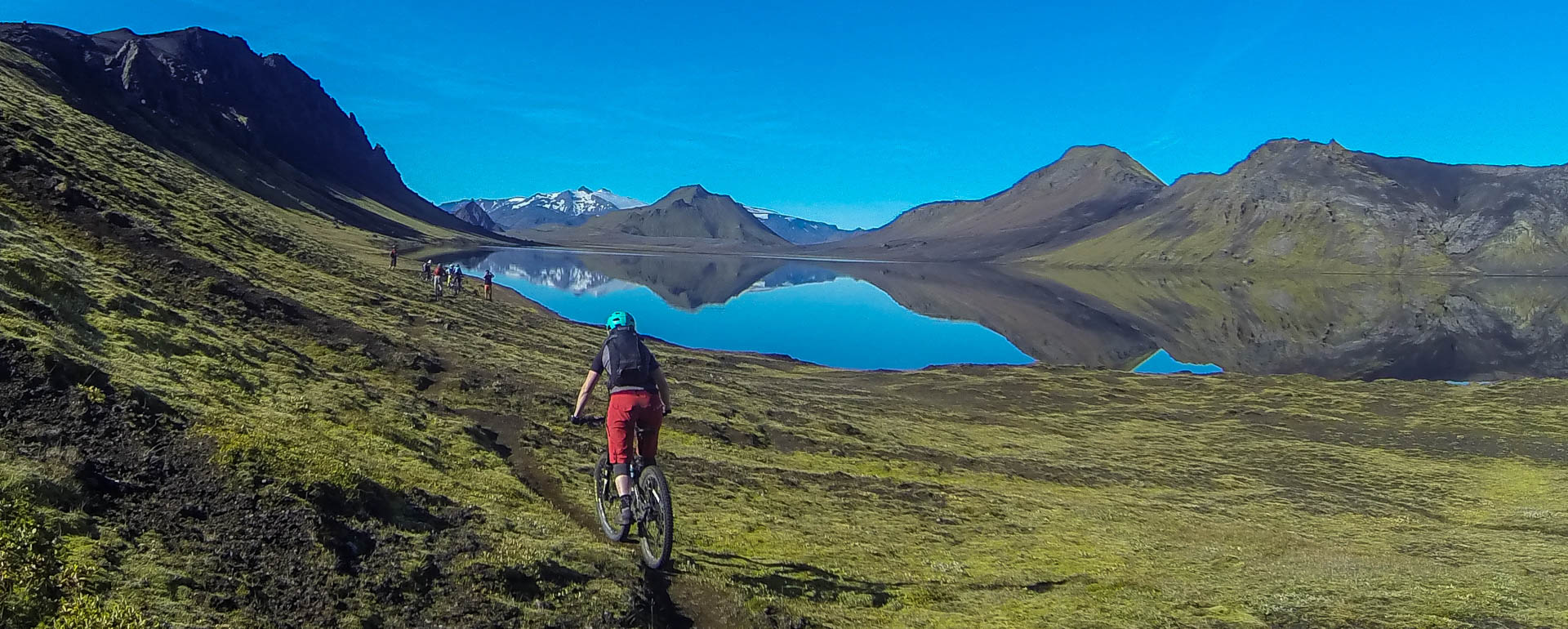 Biken im Hochland von Island
